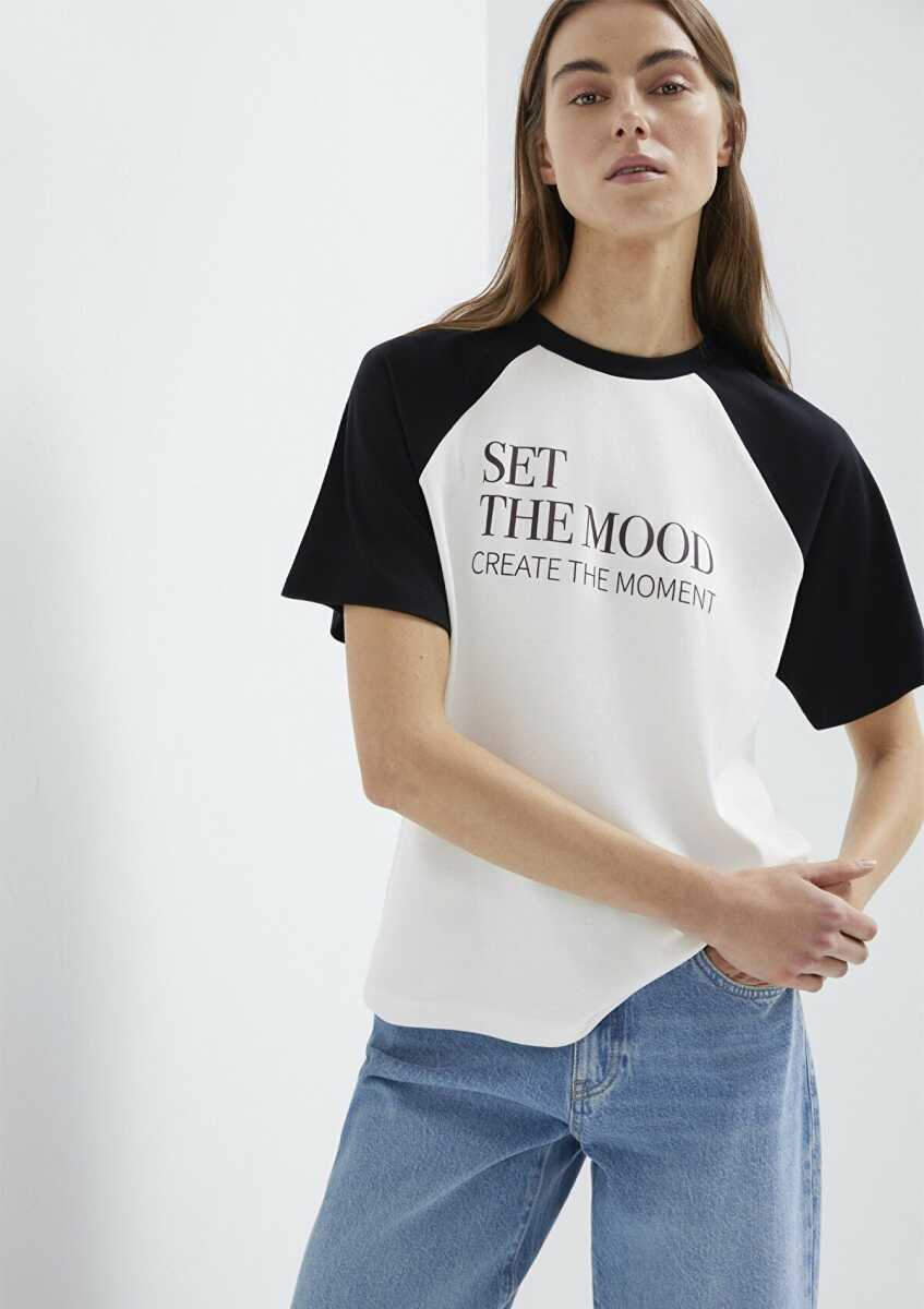 Mavi Baskılı Ekru Regular Fit Kadın Tişört1613844-70057 (1)