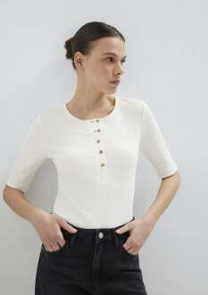 Mavi Düğme Detaylı Ekru Kadın Tişört 1613852-70051 