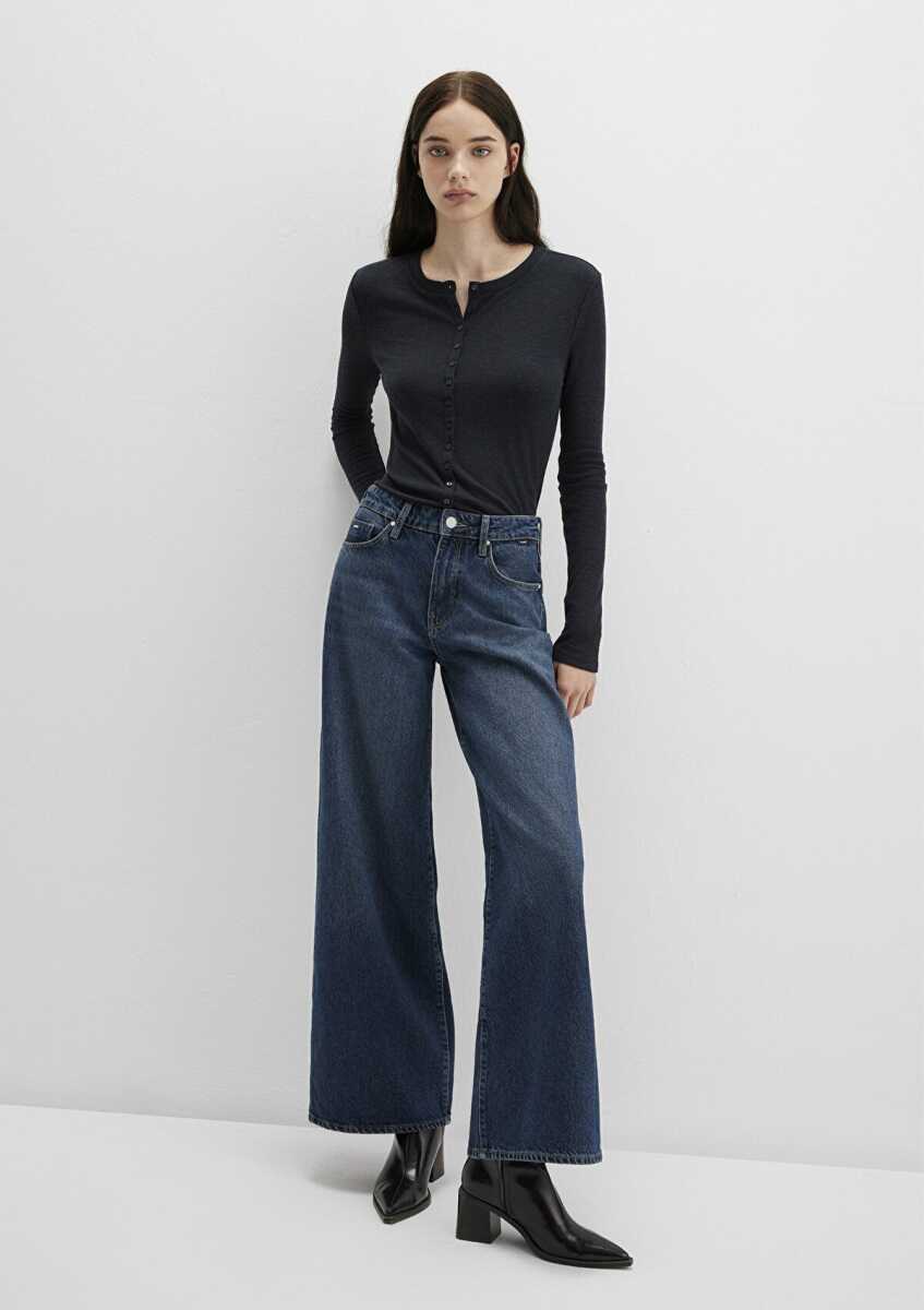 Mavi Düğme Detaylı Siyah Kadın Sweat 1613652-80022 - Mavi