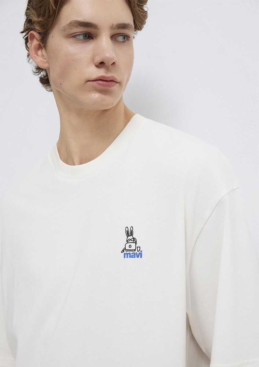 Mavi Logo Baskılı Ekru Oversize Erkek Tişört 0613178-70057 (1)