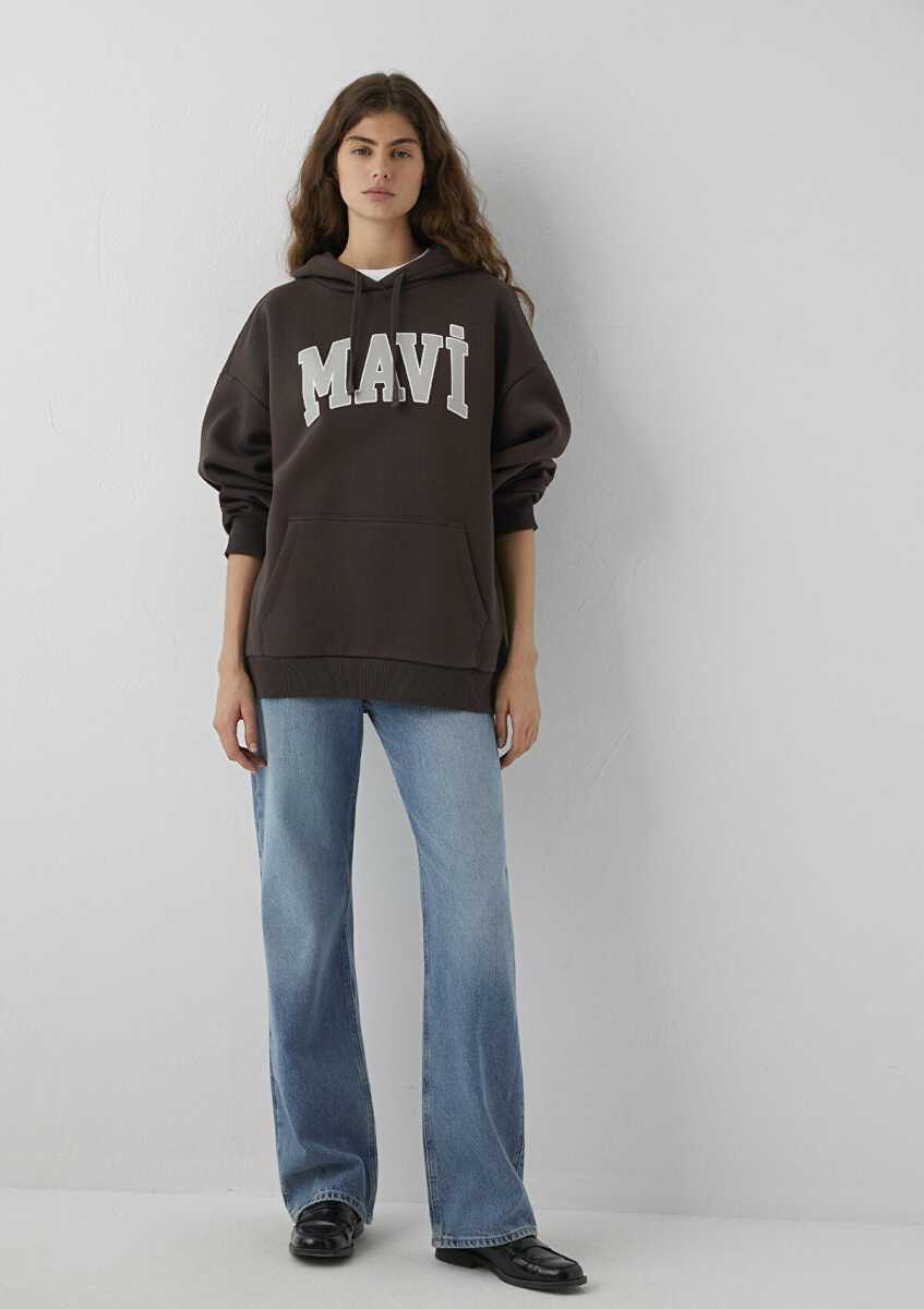 Mavi Logo Baskılı Kapüşonlu Kahverengi Oversize Kadın Sweatshirt 1600361-70240 - 1