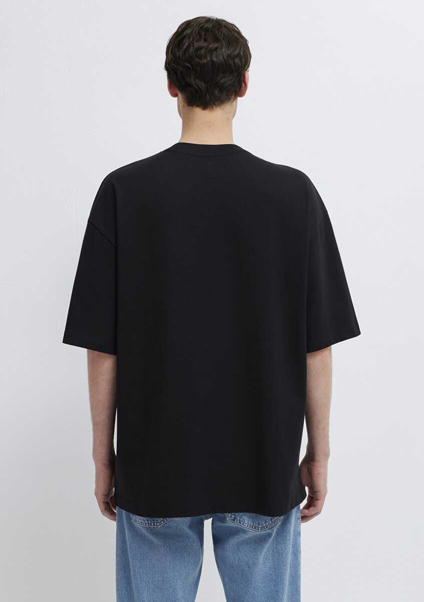Mavi Me Baskılı Siyah Oversize Erkek Tişört 0613377-900 - 5