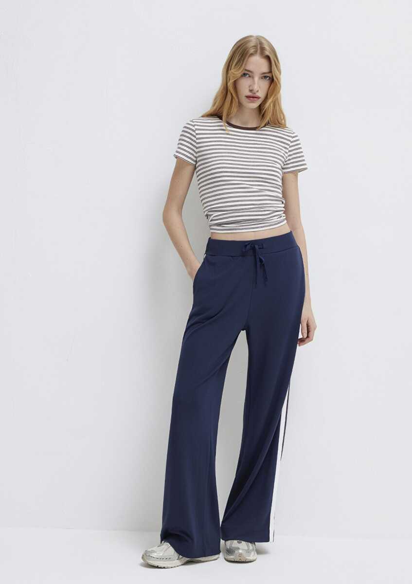 Mavi Şerit Detaylı Lacivert Wide Leg Yüksek Bel Kadın Eşofman Altı 1011061-82458 (1)