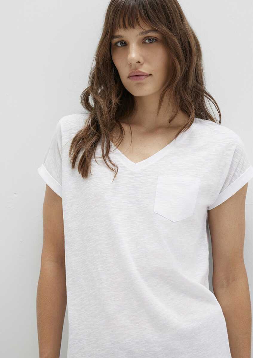 Mavi V Yaka Beyaz Kadın Tişört 1600961-620 - Mavi