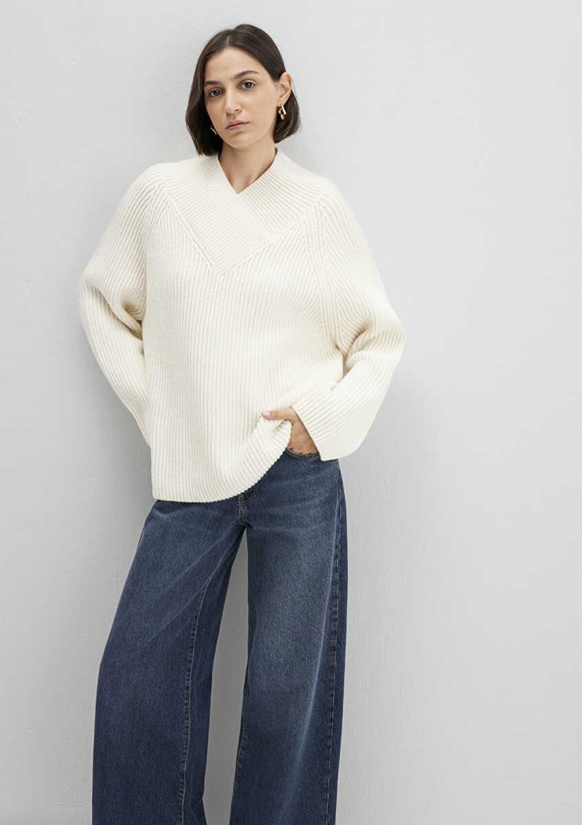 Mavi V Yaka Ekru Kadın Kazak 1710829-70057 - Mavi (1)