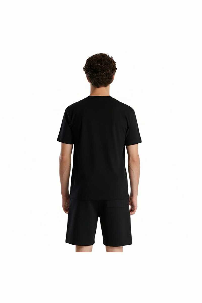 New Balance Lifestyle Erkek T-shirt MNT1642-BK (1)