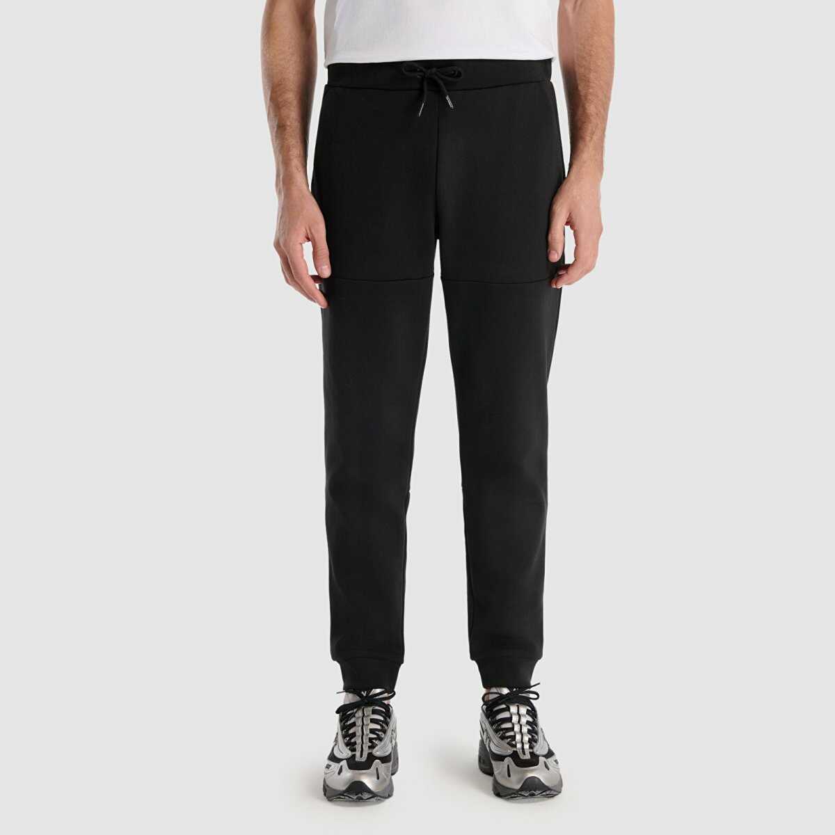 New Balance Siyah Erkek Eşofman Altı MNP1517-BK (1)