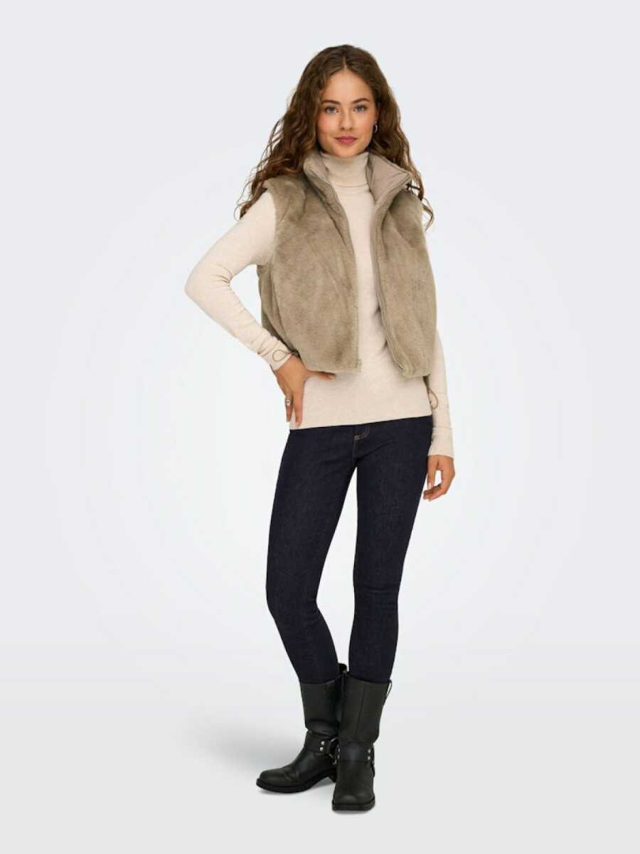 Only Dana Faux Fur Polar Kadın Yelek 15348986 (1)