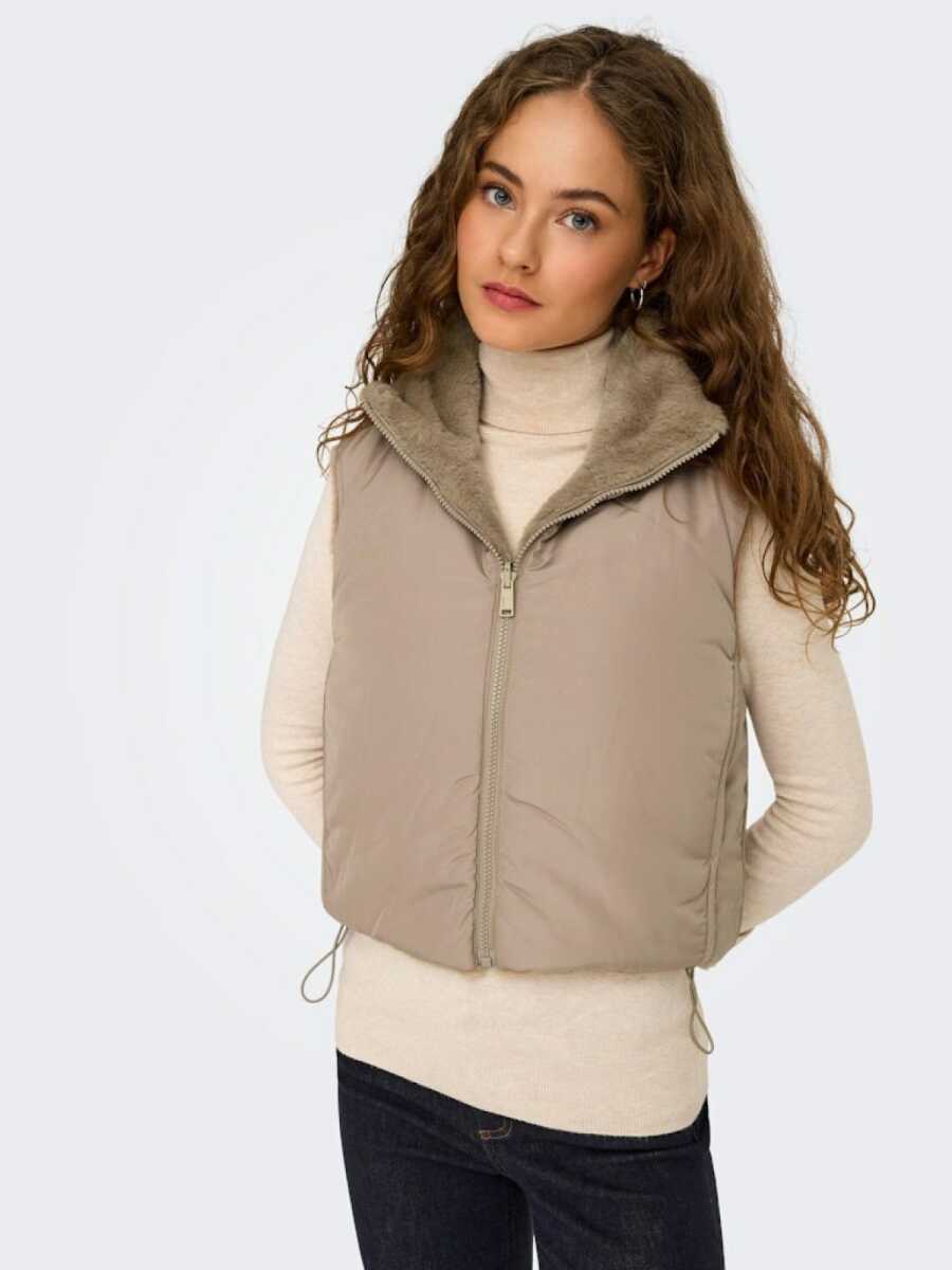 Only Dana Faux Fur Polar Kadın Yelek 15348986 - 3