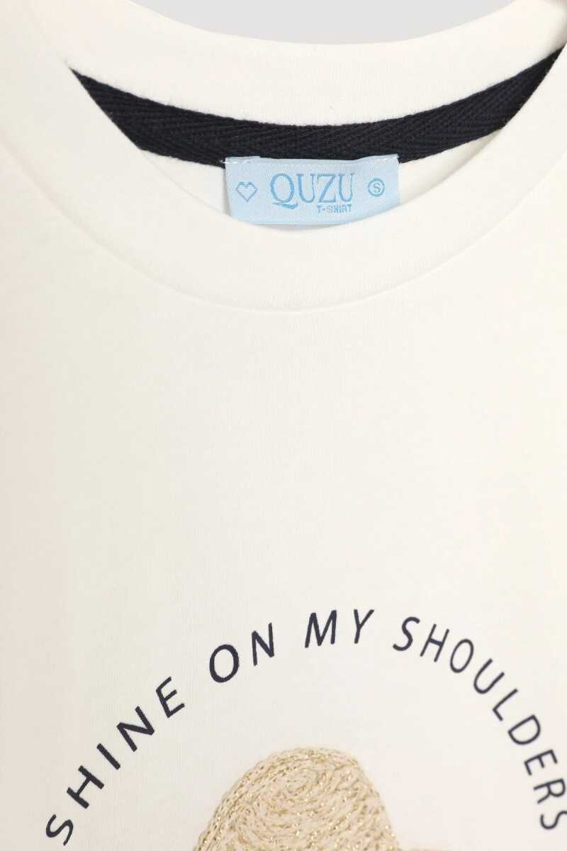 Quzu Baskı ve Nakış Detaylı Kadın T-shirt (1)