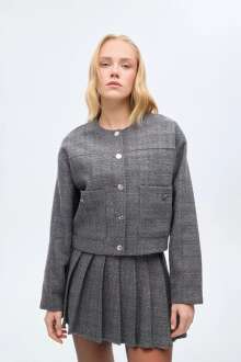 Quzu Düğme Detaylı Kadın Ceket 