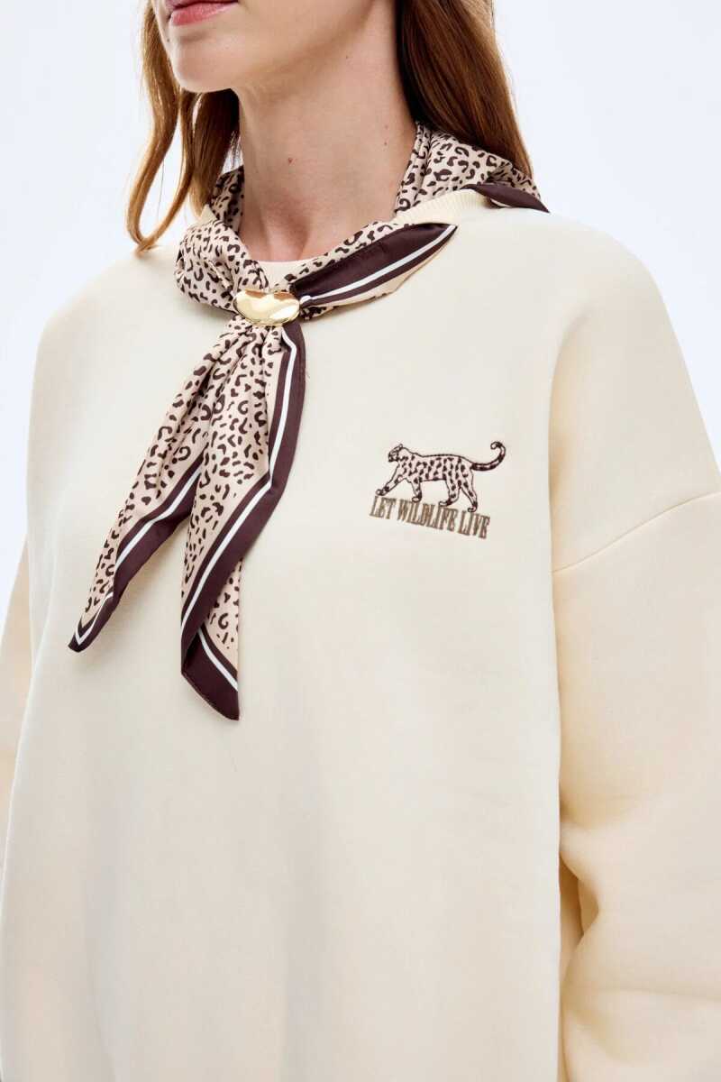 Quzu Fular ve Nakış Detaylı Kadın Sweatshirt - 4