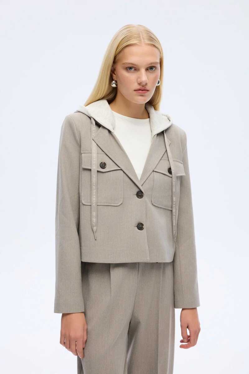 Quzu Kapüşonlu Kadın Ceket - Quzu