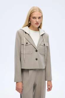 Quzu Kapüşonlu Kadın Ceket 