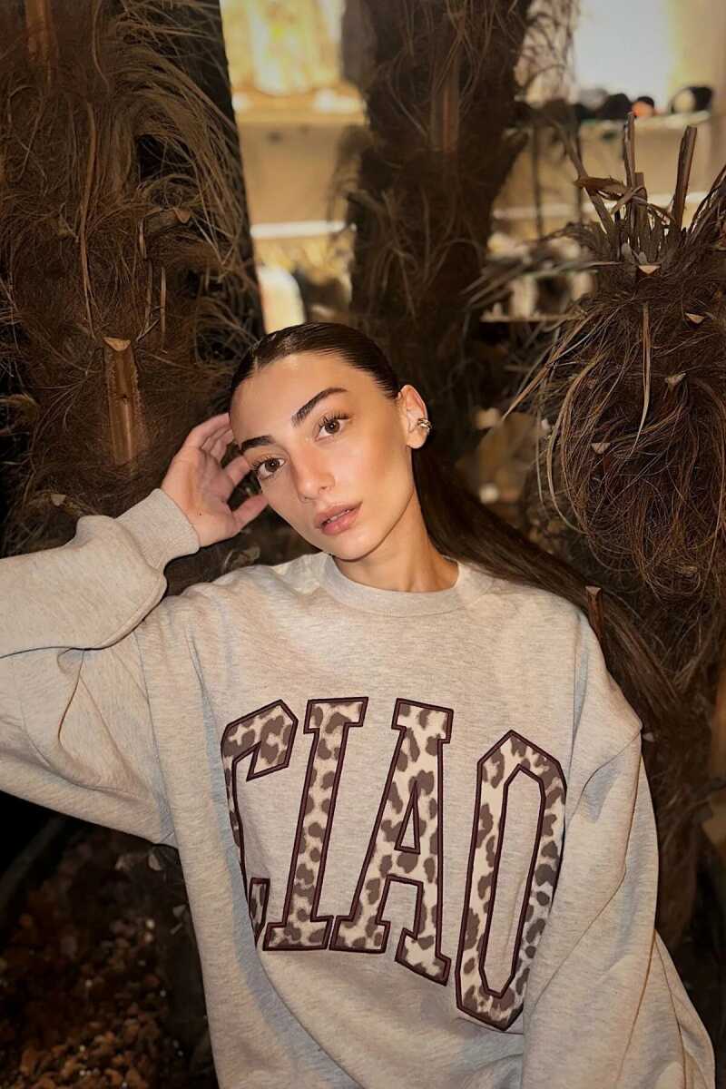 Quzu Nakış Detaylı Kadın Sweatshirt
