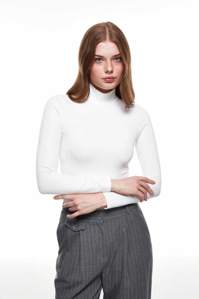 Quzu Yarım Balıkçı Çıtçıtlı Bluz