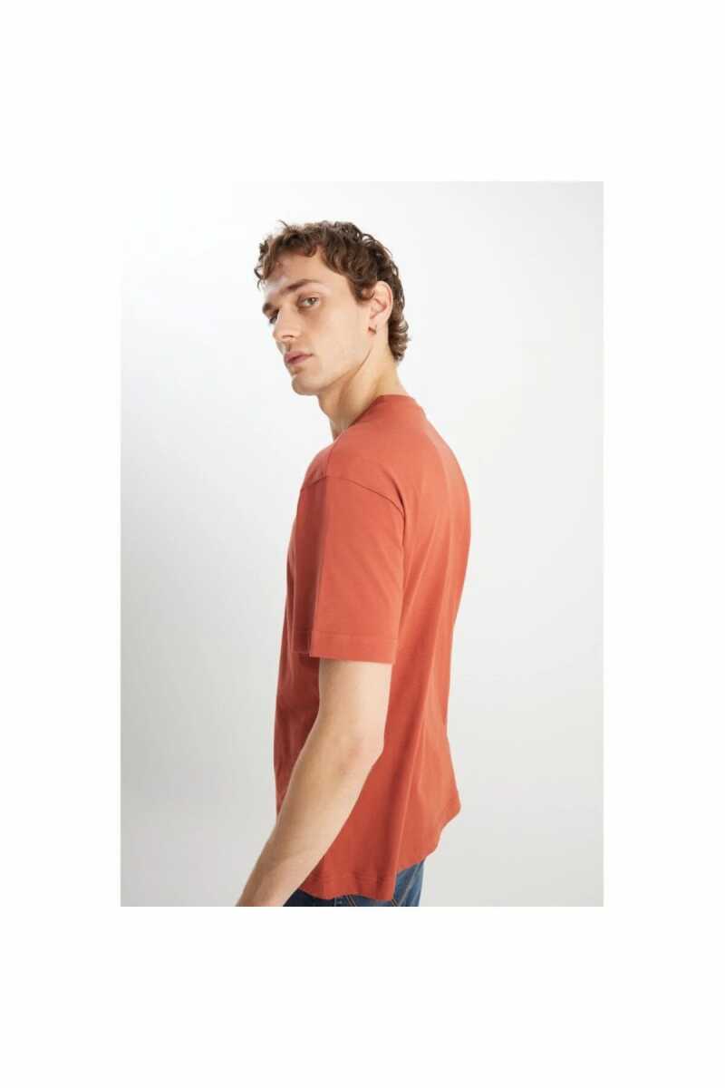 Wrangler Small Logo Bisiklet Yaka Erkek T-shirt W7NM203877222 (1)